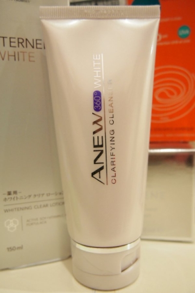 Avon Anew 360 White Clarifying Cleanser