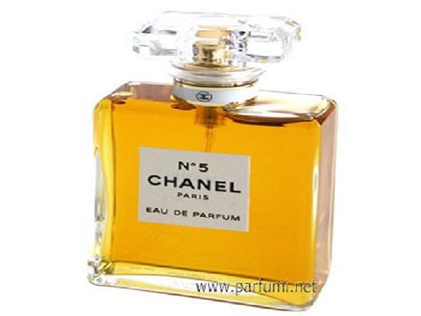 Chanel NÂ°5 perfume