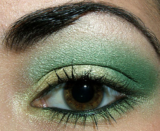 Green Eye Shadow 2