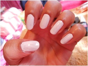 white-nail-polish1