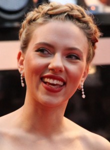 Scarlett_Johansson_3,_2012