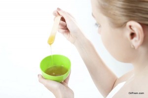 mix sugar and honey