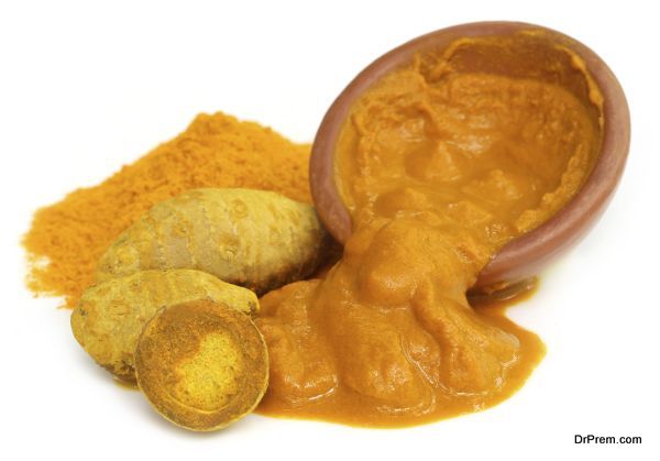 Turmeric with powder and paste