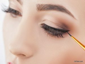 eye liner