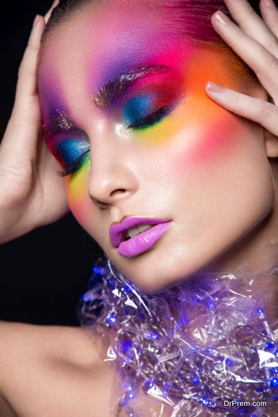 Holographic-makeup