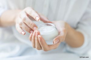 homemade-lip-gloss