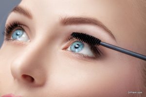 Instant eye makeup like a Pro