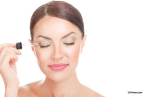 Nourish your eyelids