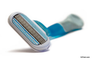 Shaving razor