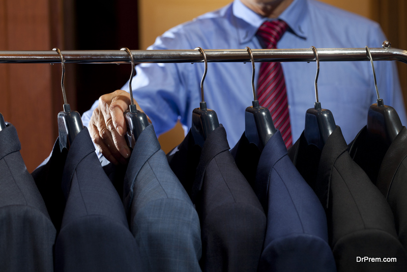 selecting-the-suit