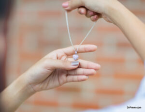 necklace design